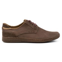 KOMODO Buty męskie Casual 848 brązowe. Brązowe buty sportowe na co dzień męskie na jesień, z jeansu, bez zapięcia. Za 367.89 zł.