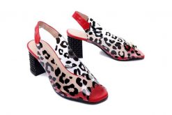 BRENDA ZARO 4418 leopardo czerwony, sandały damskie. Czerwone sandały damskie Brenda Zaro, bez wzorów, z gumy, bez obcasa, na obcasie. Za 245.94 zł.