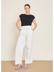 BGN Spodnie w kolorze białym rozmiar: 40. Białe spodnie materiałowe damskie BGN, bez wzorów, z materiału. Za 121.99 zł.