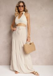 Czerwone Spódnico-Szorty z Wiskozą i Wysokim Stanem Listhiela. Czerwone szorty damskie Born2be, bez wzorów, z wiskozy, eleganckie, z podwyższonym stanem. W wyprzedaży za 71.99 zł.