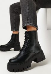 Czarne Botki Workery na Platformie Afarena. Czarne botki damskie Born2be, z jeansu, eleganckie, bez obcasa, na platformie, bez zapięcia. Za 169.99 zł.