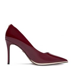 Szpilki Nine West. Czerwone szpilki Nine West, bez wzorów, bez obcasa. Za 249.99 zł.