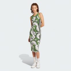 Sukienka adidas x FARM Premium. Białe sukienki damskie Adidas, xs, bez wzorów, sportowe, bez kołnierzyka, bez ramiączek, sportowe. W wyprzedaży za 224.75 zł.