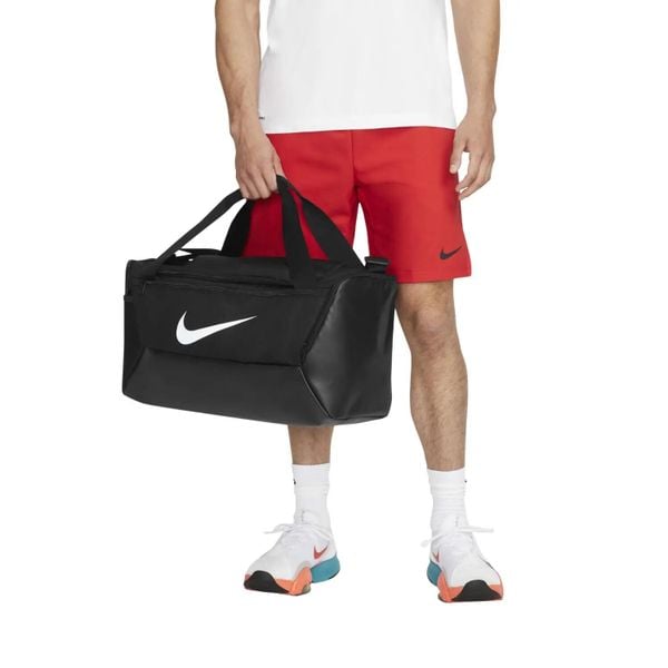 Torba Brasilia Duffle Bag Jeden Rozmiar. Szare torby męskie na ramię Nike, bez wzorów, z materiału, bez dodatków. Za 220.99 zł.