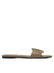 Calvin Klein Klapki Square Flat Sandal Emblem HW0HW03128 Beżowy. Brązowe klapki damskie CALVIN KLEIN, bez wzorów, ze skóry, bez obcasa. Za 409.99 zł.