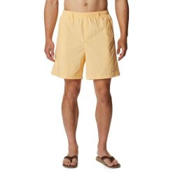 Kąpielówki Backcast III Water Short. Żółte kąpielówki męskie Columbia, uniwersalny, bez wzorów. W wyprzedaży za 125.00 zł.