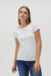 Dopasowany t-shirt biały. Białe t-shirty damskie MOODO, xxl, bez wzorów, z bawełny, bez kołnierzyka. Za 34.99 zł.