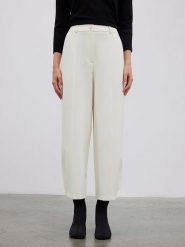 BGN Spodnie w kolorze kremowym rozmiar: 34. Brązowe spodnie materiałowe damskie BGN, bez wzorów, z materiału, z podwyższonym stanem. Za 108.99 zł.