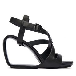 Sandały United Nude. Czarne sandały damskie United Nude, bez wzorów, bez obcasa, na koturnie. Za 1,469.00 zł.