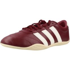 Buty ADIDAS JQ7242 Bordeaux. Czerwone obuwie trekkingowe damskie Adidas, na fitness i siłownię. Za 322.00 zł.
