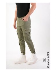 Xagon Spodnie "Cargo" | P24032CR4034 | Mężczyzna | Khaki. Brązowe spodnie materiałowe męskie Xagon, bez wzorów, z bawełny, eleganckie. W wyprzedaży za 489.00 zł.