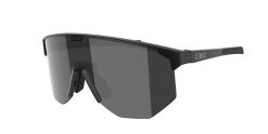 Okulary przeciwsłoneczne Bliz Hero Small. Czarne okulary przeciwsłoneczne damskie Bliz, prostokątne. Za 299.00 zł.