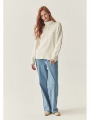 TATUUM Golf w kolorze kremowym rozmiar: S. Brązowe golfy damskie Tatuum, s, bez wzorów, bez ramiączek. Za 113.36 zł.