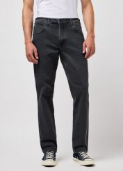 WRANGLER MĘSKIE SPODNIE JEANSOWE GREENSBORO COAL MINE 112360404 W15Q008812. Spodnie materiałowe męskie Wrangler, bez wzorów, z jeansu. W wyprzedaży za 154.99 zł.