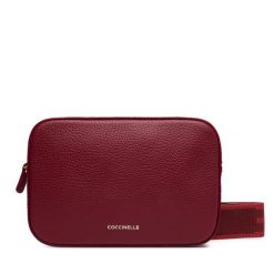 Torebka Coccinelle. Czerwone listonoszki damskie Coccinelle, bez wzorów, bez dodatków. Za 599.99 zł.