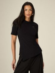 Жіночий t-shirt regular однотонний - чорний. T-shirty damskie 4f, xl, bez wzorów, bez kołnierzyka. Za 899.90 zł.