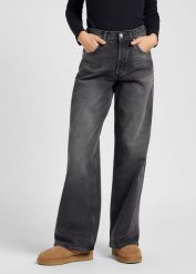 DAMSKIE SPODNIE LEE LOW SLUNG SLOUCH CHARRED BLACK 112371088. Czarne spodnie materiałowe damskie Lee, bez wzorów, z jeansu. Za 219.99 zł.