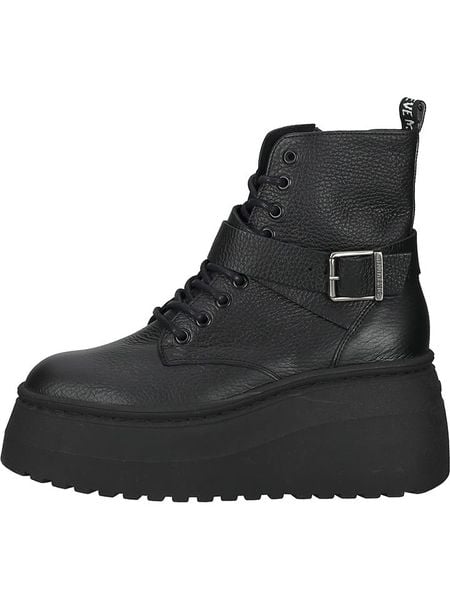 Steve Madden Skórzane botki w kolorze czarnym na koturnie rozmiar: 41. Czarne botki damskie Steve Madden, eleganckie, bez obcasa, na koturnie, bez zapięcia. Za 305.29 zł.