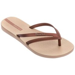 Japonki plażowe damskie Ipanema Bossa Fem. Brązowe klapki damskie Ipanema, bez wzorów, z gumy, bez obcasa, na płaskiej podeszwie. Za 55.99 zł.