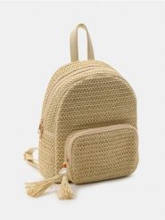 Plecak z plecionki z dekoracyjną zawieszką - kremowy. Białe plecaki damskie Sinsay, bez wzorów. Za 59.99 zł.