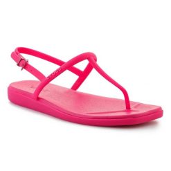 Sandały Crocs Miami Thong Flip 209793-6ZQ różowe. Czerwone sandały damskie bez wzorów, bez obcasa. Za 303.63 zł.
