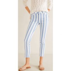 Mango - Jeansy Isa. Niebieskie jeansy damskie Mango. W wyprzedaży za 99.90 zł.