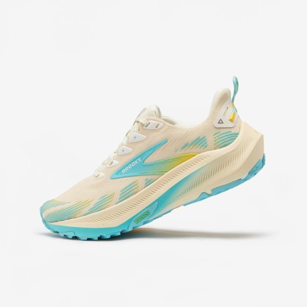 Buty do biegania w terenie damskie Brooks Ghost Trail. Zielone obuwie do biegania damskie Brooks. Za 599.99 zł.