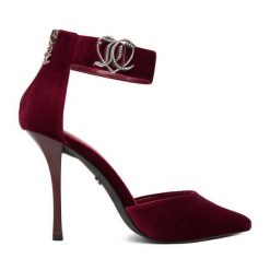 Szpilki Juicy Couture. Czerwone szpilki Juicy Couture, bez wzorów, bez obcasa. Za 149.99 zł.