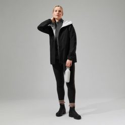 Kurtka przeciwdeszczowa damska Berghaus Deluge Pro 3.0 Jacket. Czarne kurtki damskie Berghaus, m, bez kaptura. Za 398.99 zł.