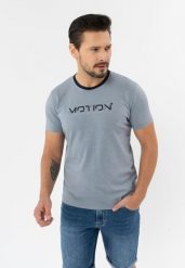 T-shirt z nadrukiem TM-MOTION. Niebieskie t-shirty męskie Volcano, l, z aplikacjami, z bawełny, bez kołnierzyka. Za 69.99 zł.