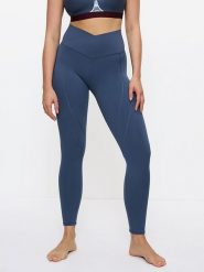 Triumph Legginsy w kolorze niebieskim rozmiar: S. Niebieskie legginsy damskie Triumph, s, bez wzorów. Za 120.95 zł.