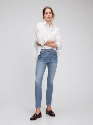 GAP Dżinsy - Skinny fit - w kolorze błękitnym rozmiar: W34. Niebieskie jeansy damskie GAP, z podwyższonym stanem. Za 96.60 zł.