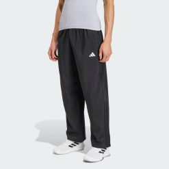 Spodnie Power Essentials Workout. Czarne spodnie dresowe męskie Adidas, bez wzorów, z dresówki. Za 239.00 zł.