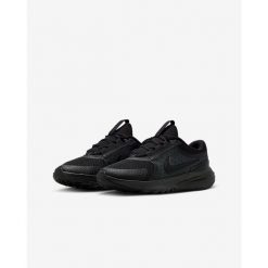 Buty sneakers Nike. Czarne obuwie do biegania damskie Nike. Za 216.99 zł.