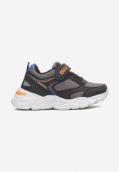 Czarne Buty Sportowe Zynove. Czarne buty sportowe chłopięce Born2be, przed kostkę, bez zapięcia. Za 49.99 zł.
