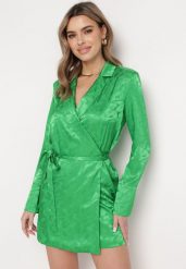 Zielona Krótka Sukienka Kopertowa z Materiałowym Paskiem Urvila. Zielone sukienki damskie Born2be, l, bez wzorów, z materiału, eleganckie, bez kołnierzyka, bez ramiączek, mini, kopertowe. W wyprzedaży za 167.99 zł.