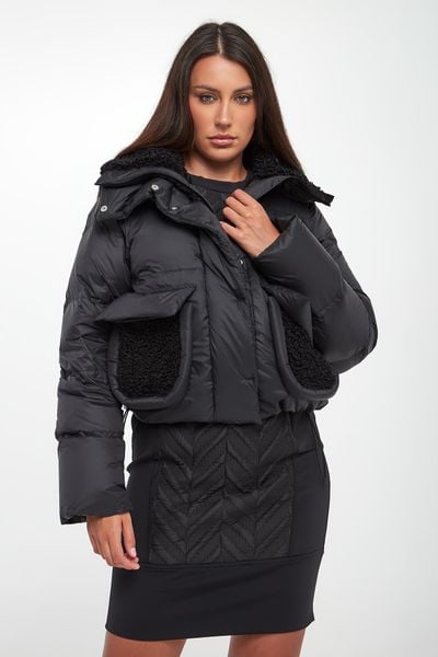 Kurtka damska puchowa z futerkiem SPORTALM. Kurtki damskie Sportalm, bez wzorów, z puchu, bez kaptura. Za 3,099.00 zł.