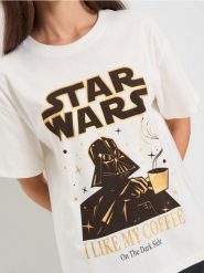 Koszulka z nadrukiem Star Wars - kremowy. Białe t-shirty damskie Sinsay, l, bez wzorów, bez kołnierzyka. Za 29.99 zł.