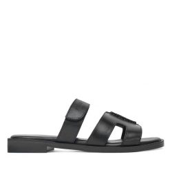 Klapki Lasocki. Czarne klapki damskie Lasocki, bez wzorów, bez obcasa. Za 97.99 zł.