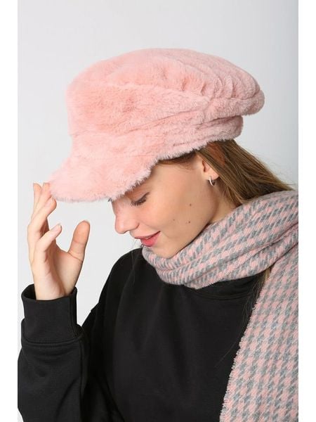 Lucky Bees Czapka w kolorze jasnoróżowym rozmiar: onesize. Różowe czapki z daszkiem damskie Lucky Bees, bez wzorów, z futra. Za 30.99 zł.