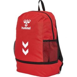 Plecak Hummel Essential Back Pack Unisex Czerwony. Czerwone plecaki damskie HUMMEL, bez wzorów, sportowe. Za 118.00 zł.