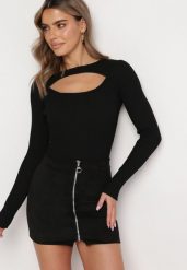 Czarna Spódnica Trapezowa z Suwakiem Shakeela. Czarne spódniczki damskie Born2be, s, bez wzorów, z tkaniny, mini, dopasowane. Za 59.99 zł.