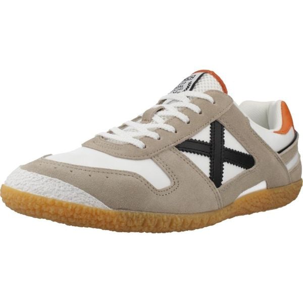 Buty MUNICH GOAL 1637 Brązowy. Brązowe buty trekkingowe męskie munich, ze skóry, bez zapięcia. Za 533.99 zł.