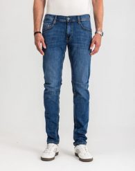 Męskie Spodnie Jeansowe Mustang Style Oregon Tapered Denim Blue 1017123 5000 782. Niebieskie spodnie materiałowe męskie Mustang, bez wzorów, z denimu. Za 199.99 zł.
