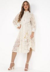 Jasnobeżowa Sukienka Eudoreia. Brązowe sukienki damskie Born2be, m, z aplikacjami, z bawełny, boho, bez kołnierzyka, bez ramiączek, maxi, rozkloszowane. W wyprzedaży za 231.99 zł.