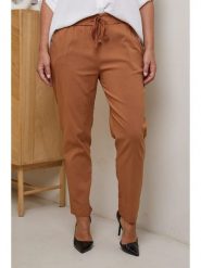 Curvy Lady Spodnie w kolorze brązowym rozmiar: 44/46. Brązowe spodnie materiałowe damskie Curvy Lady, z aplikacjami, z bawełny, klasyczne, z standardowym stanem. Za 157.45 zł.