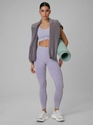 4F Legginsy treningowe bezszwowe damskie - fioletowe M/L. Fioletowe legginsy damskie 4f, l, bez wzorów, ze skóry. W wyprzedaży za 69.99 zł.