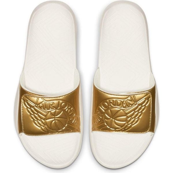 Klapki kąpielowe Air Jordan Hydro 7 - AA2517-107 52.5. Białe klapki i japonki męskie Jordan. Za 205.85 zł.