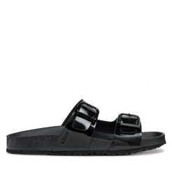 Klapki Geox. Czarne klapki damskie Geox, bez wzorów, bez obcasa. Za 229.99 zł.