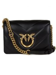 Pinko Skórzana torebka w kolorze czarnym - 19 x 13 x 7 cm rozmiar: onesize. Czarne torebki klasyczne damskie Pinko, bez wzorów, z materiału, pikowane, bez dodatków. Za 1,294.95 zł.